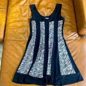 Women’s zebra print sleeveless dress Large NWOT